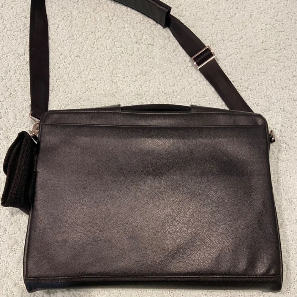 Brenthaven Black Laptop Case – Great Condition